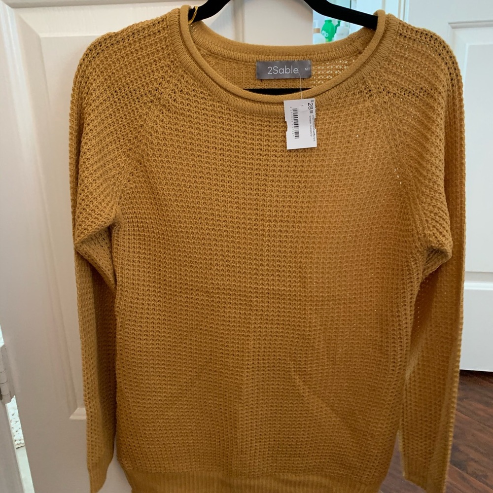 Mustard color sweatshirt
